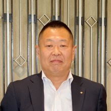 小泉輝雄